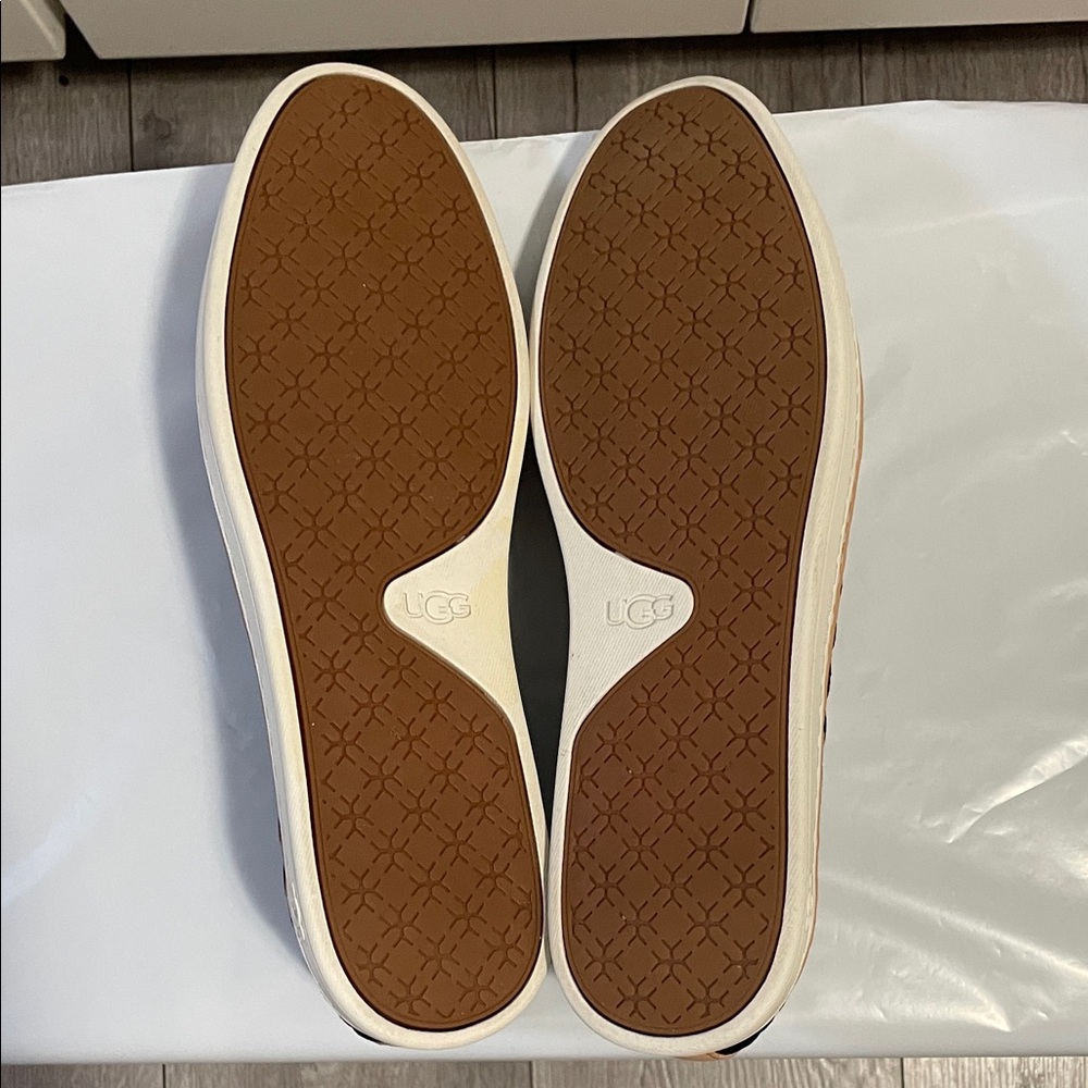 UGG Sammy Chevron Slip-On Sneakers Knit Black Size 11 Casual Comfort Lightweight - Picture 5 of 7